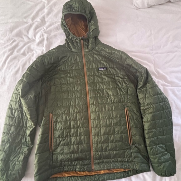 Patagonia Men's Nano Puff Hoody - Picture 4 of 11